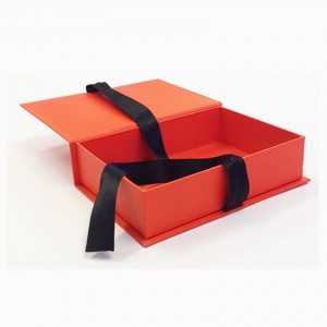 Bespoke cardboard magnetic closure folding box custom magnetic gift box